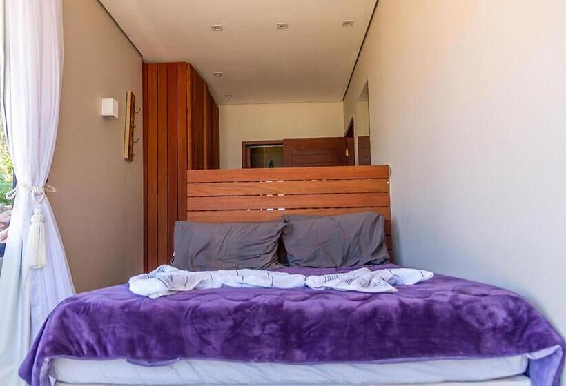 オーシャンビューデラックススイート, Surfcore House