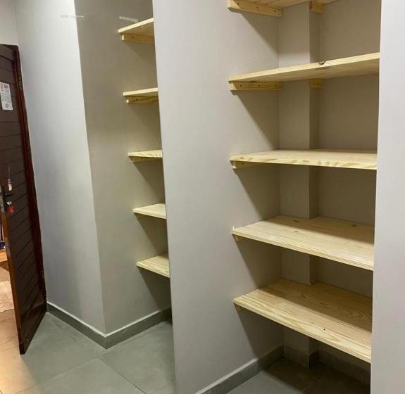 スタンダードスタジオ, Surfcore House