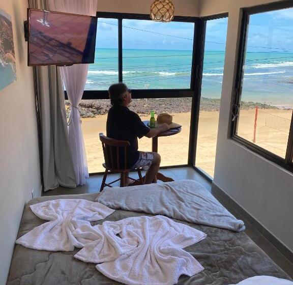 オーシャンビューデラックススイート, Surfcore House