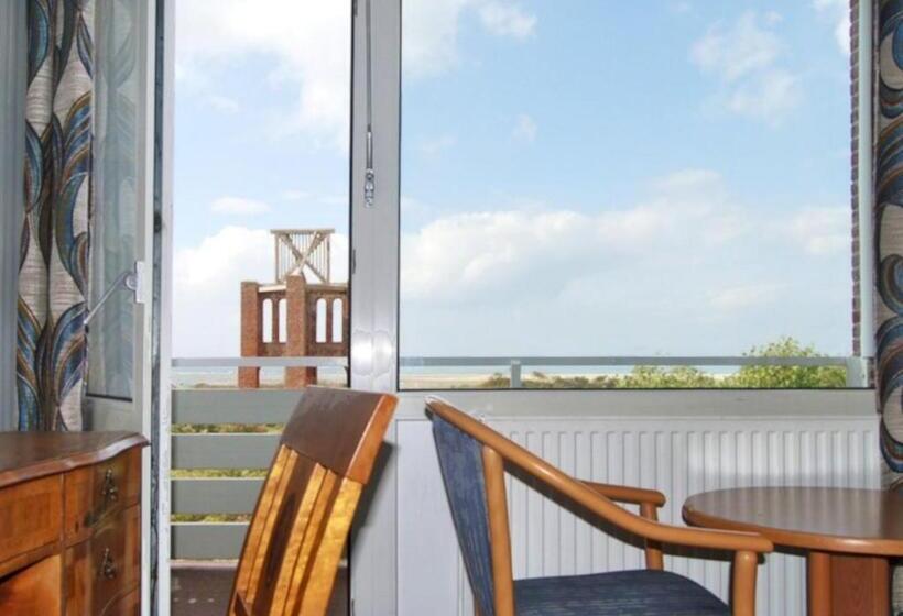 اتاق استاندارد با چشم‌انداز دریا, Das Miramar