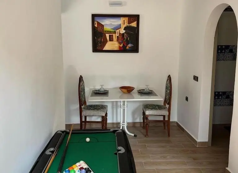 استودیوی لوکس, Maison D Hôtes La Ferme Aziza