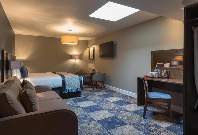 ファミリールーム, The John Russell Fox Wetherspoon