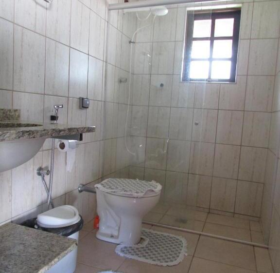 家庭间, Pousada Som Das águas Bueno Brandão