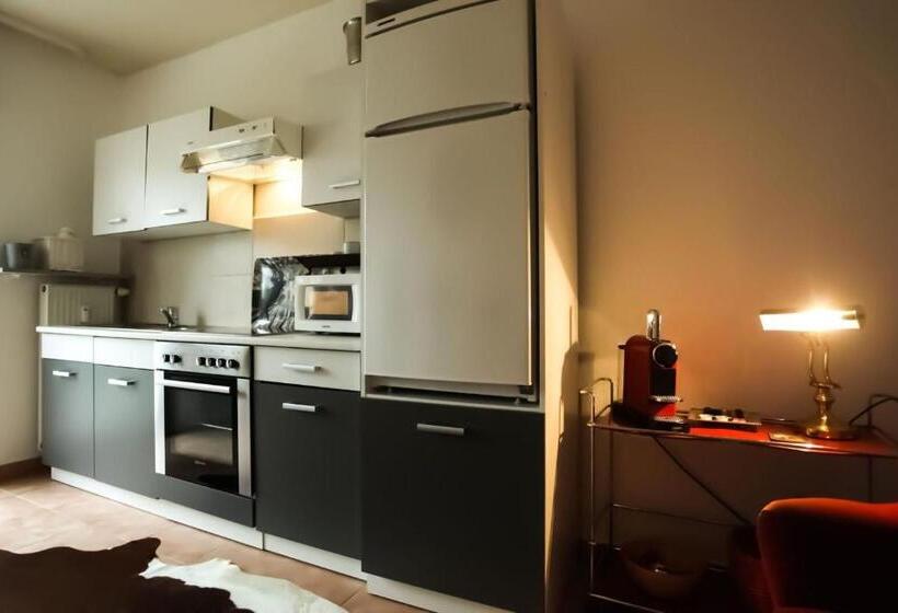 带2个卧室的公寓, Kant Haus