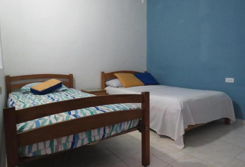 标准三人间, Nirvana Casa De Huéspedes