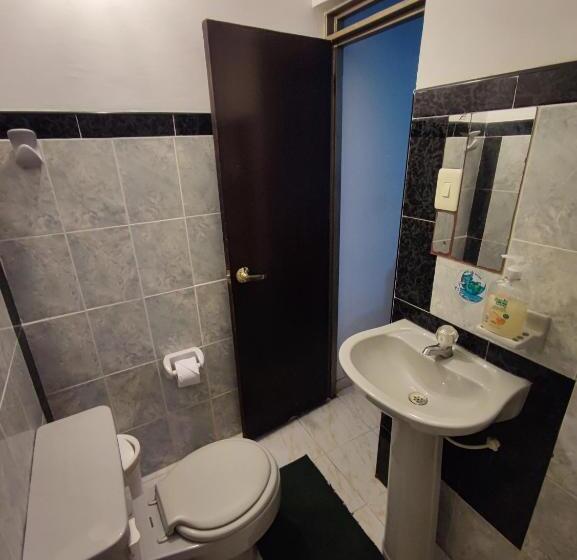 标准三人间, Nirvana Casa De Huéspedes