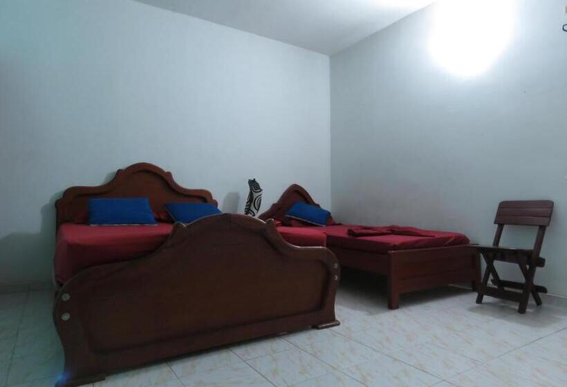 标准三人间, Nirvana Casa De Huéspedes