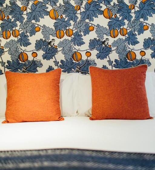 标准间, 27 The Terrace