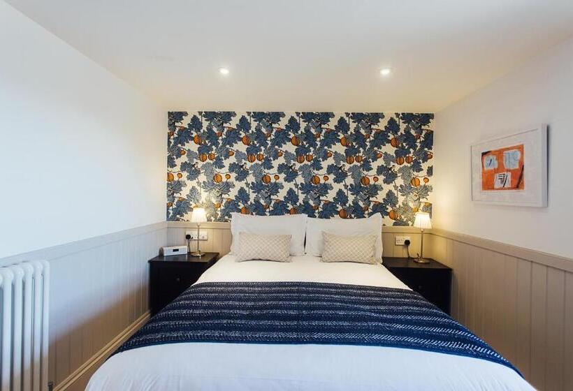 标准间, 27 The Terrace