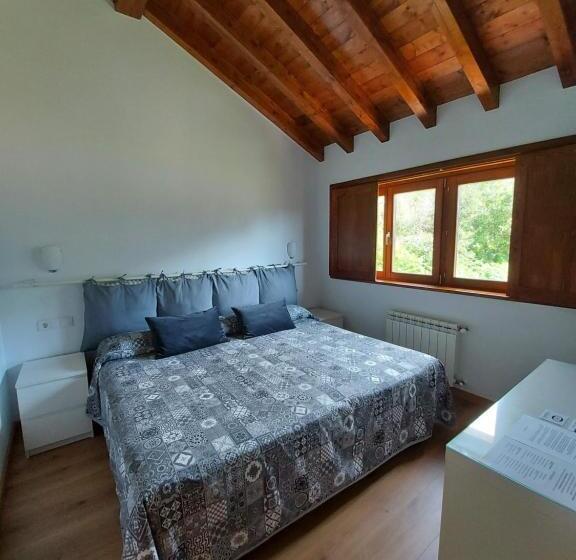 标准间, El Cuadron