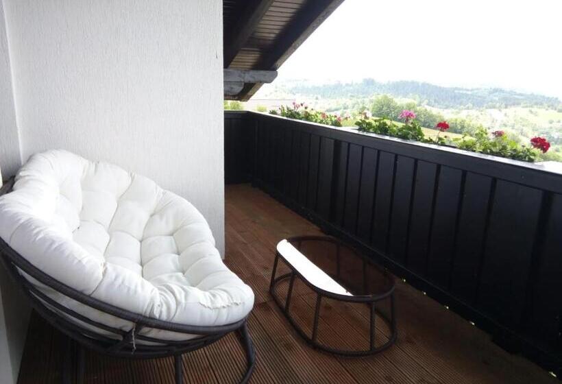 اتاق لوکس با چشم‌انداز, Bran Monte Crai Chalet