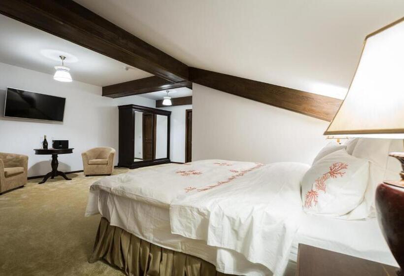 اتاق استاندارد با تخت بزرگ, Bran Monte Crai Chalet
