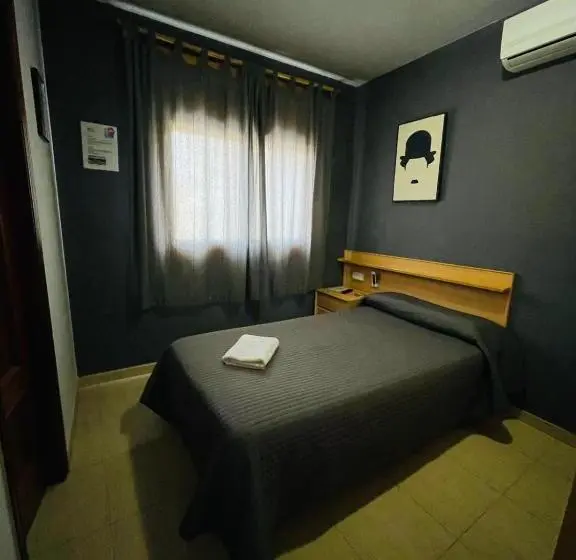 اتاق استاندارد یک نفره, Hostal Del Carmen