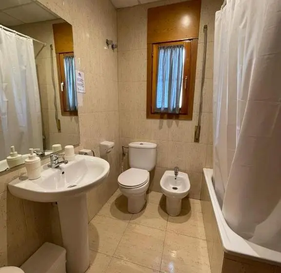 اتاق استاندارد, Hostal Del Carmen