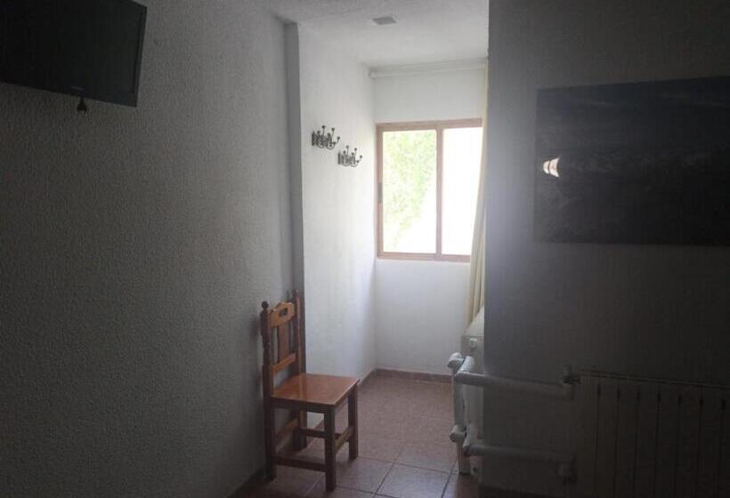 Четырехместный Номер Стандарт, Hostal El Desvío