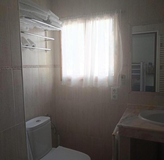 スタンダード４人部屋, Hostal El Desvío