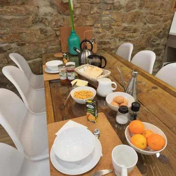 共同バス付シェアルーム, Albergue De Pamplona Iruñako