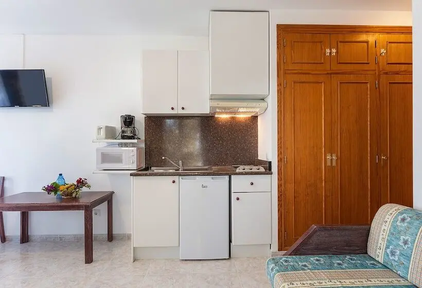 استودیو استاندارد با تراس, Apartamentos Cala Murada Minigolf