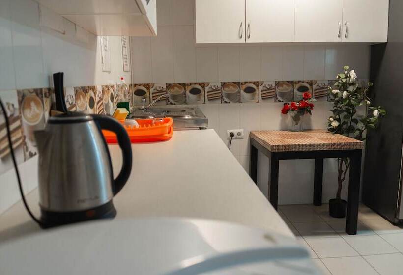 Номер Стандарт, Go Bcn Hostal Ideal Badal   Hostel