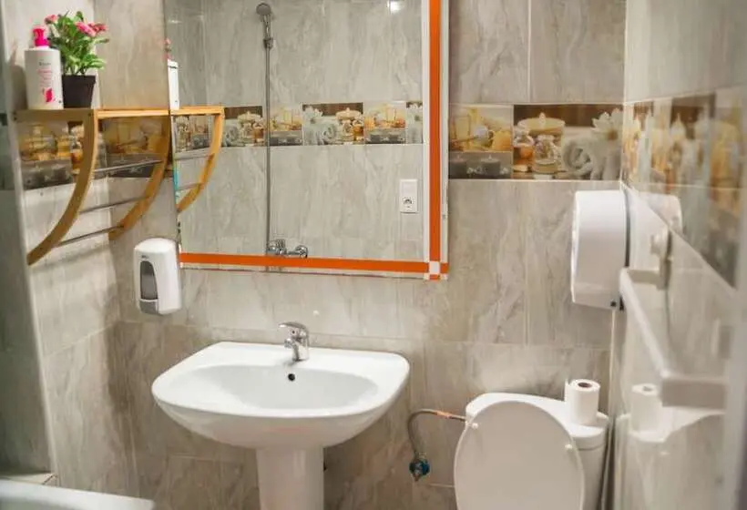 اتاق استاندارد, Go Bcn Hostal Ideal Badal Hostel
