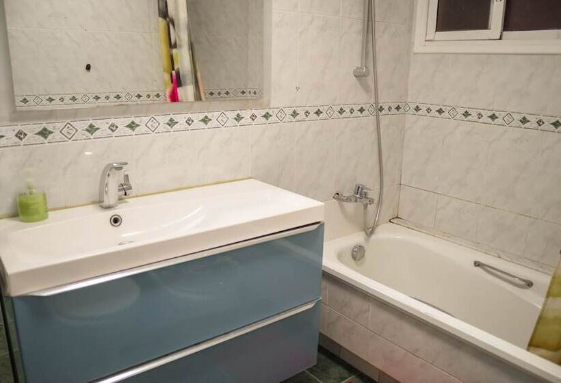Номер Стандарт Совместная Ванная, Go Bcn Hostal Ideal Badal   Hostel