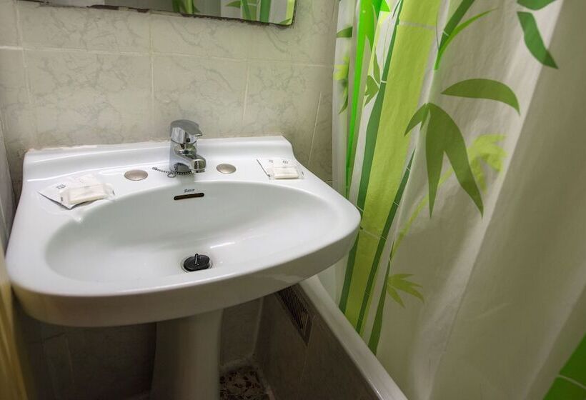 اتاق استاندارد, Hostal Santa Barbara