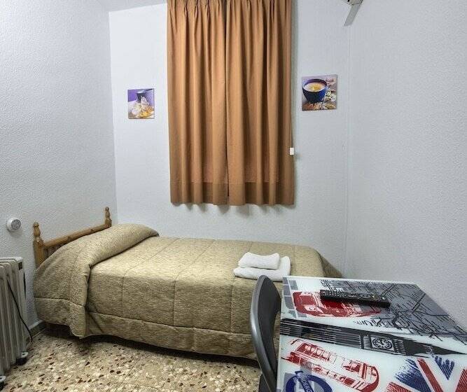 Номер Стандарт Индивидуальный, Hostal Santa Barbara