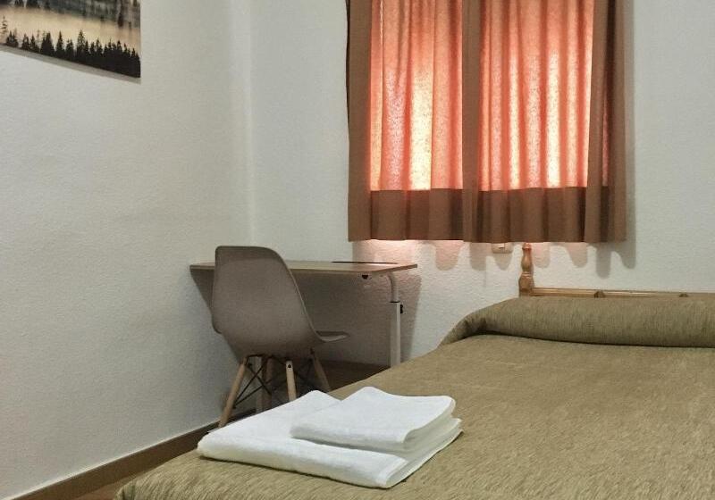 标准单人间, Hostal Santa Barbara
