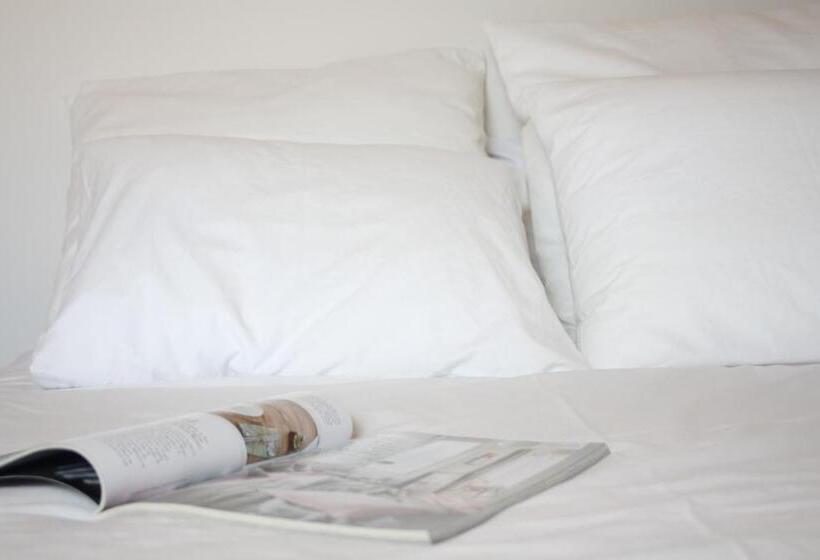 スタンダードシングルルーム, Lar Atlantica