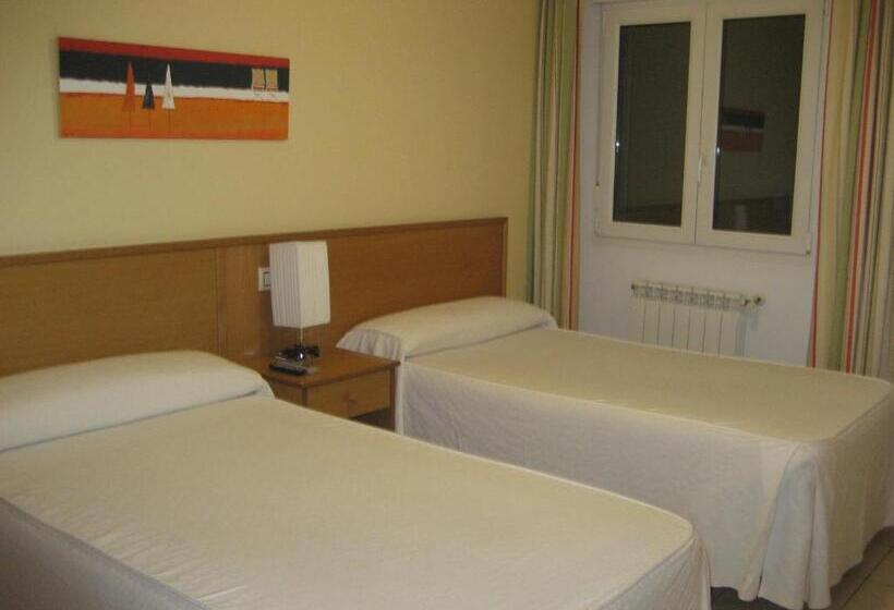 标准三人间, Pensión Residencia Caola