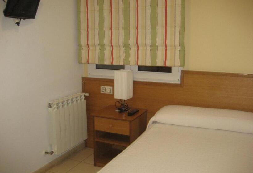 标准三人间, Pensión Residencia Caola