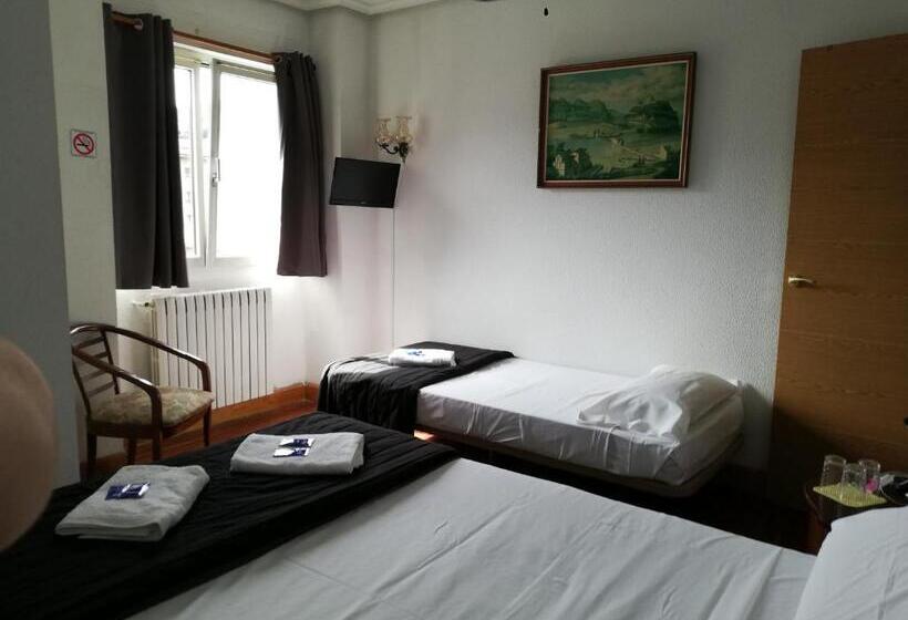 غرفة عائلية, Txoko Maitea Pentsioa