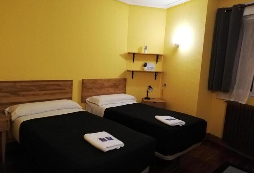 غرفة أساسية, Txoko Maitea Pentsioa