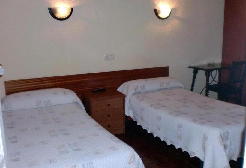 Camera Standard, Hostal Alonso