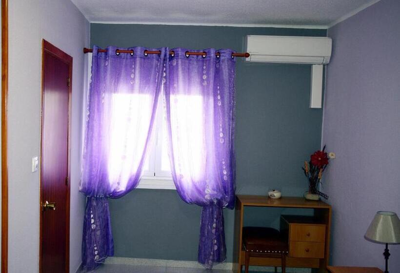 标准间, Hostal Asturias