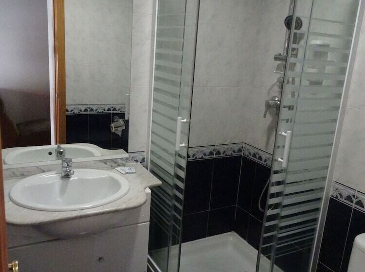 Номер Стандарт, Hostal González