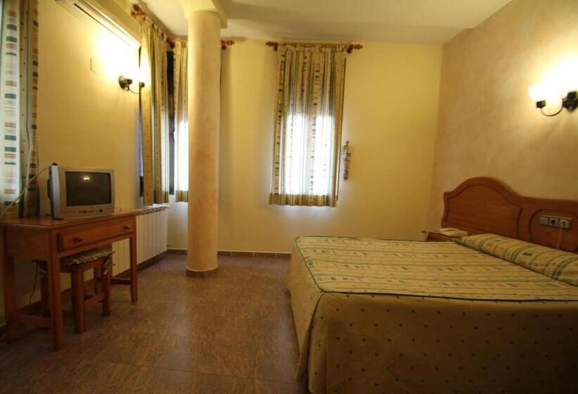 חדר סטנדרט יחיד, Hostal Restaurante Cuatro Caminos