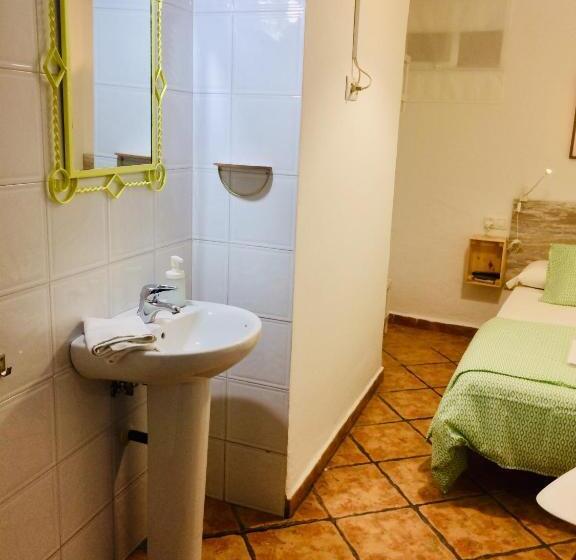 Camera Standard Singola Bagno Condiviso, Pensión La Cantarera