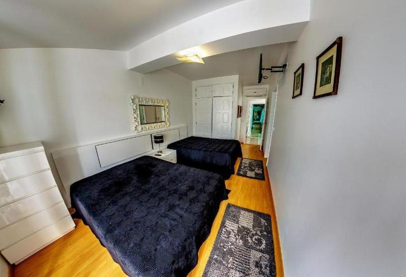 Семейный Номер, Apartamentos 7 Saias Marginal