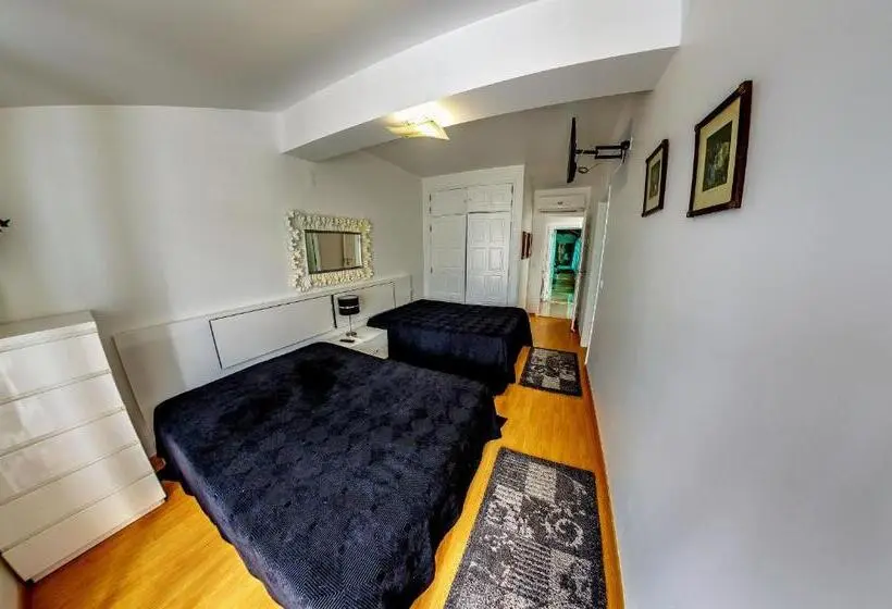 ファミリールーム, Apartamentos 7 Saias Marginal