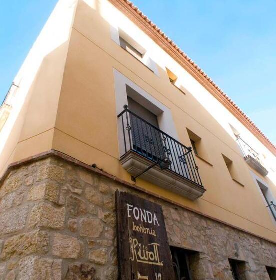 标准工作室带阳台, Fonda Bohemia Riuot