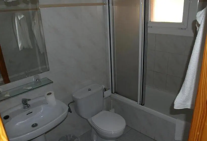 اتاق استاندارد, Hostal Barnes