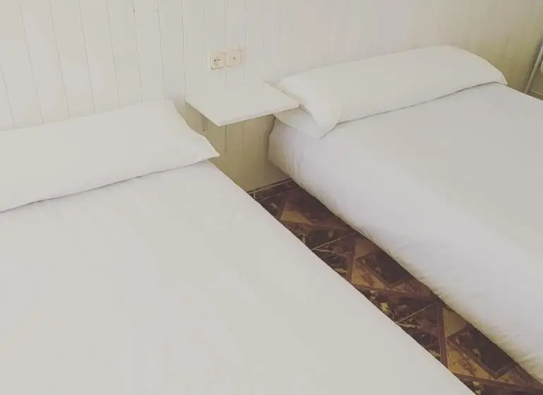 スタンダードルーム, Hostal Jaufil
