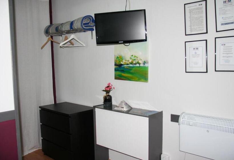 اتاق استاندارد, Hostal Restaurante Avenida De Madrid