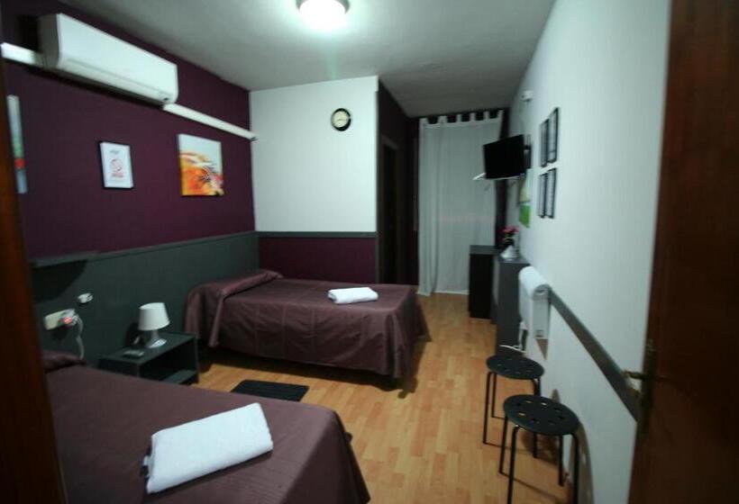Номер Стандарт, Hostal Restaurante Avenida De Madrid