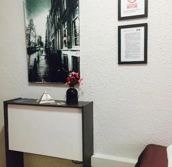 バス共有のスタンダードルーム, Hostal Restaurante Avenida De Madrid