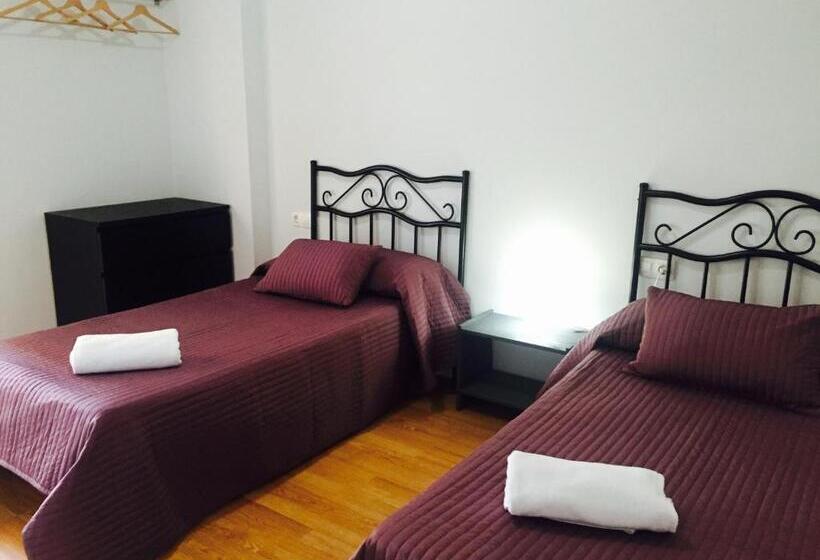 آپارتمان 2 خوابه, Hostal Restaurante Avenida De Madrid