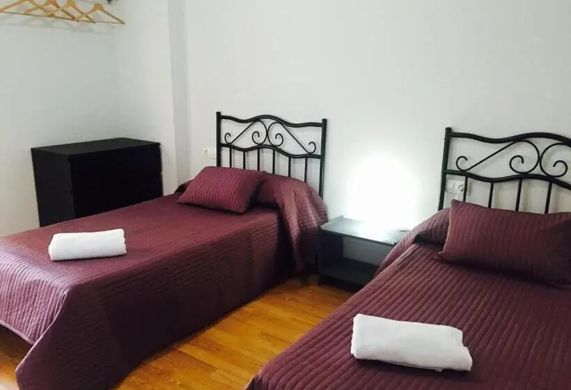 ２ベッドルームアパートメント, Hostal Restaurante Avenida De Madrid