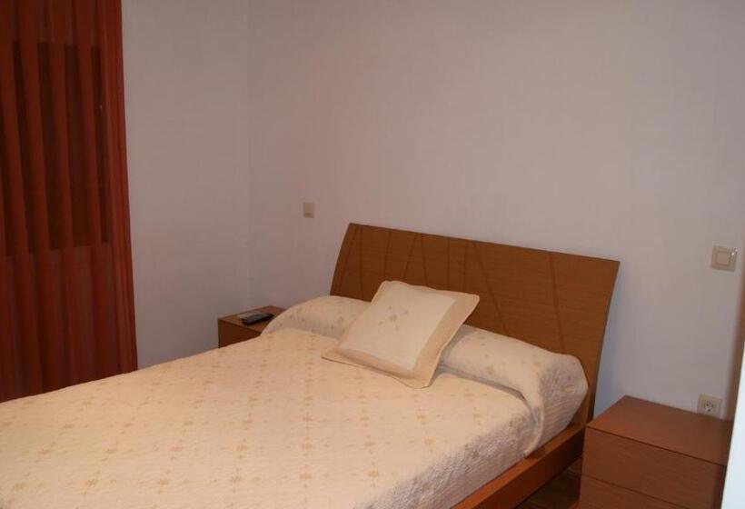 חדר דלוקס, Hostal Restaurante Bustos