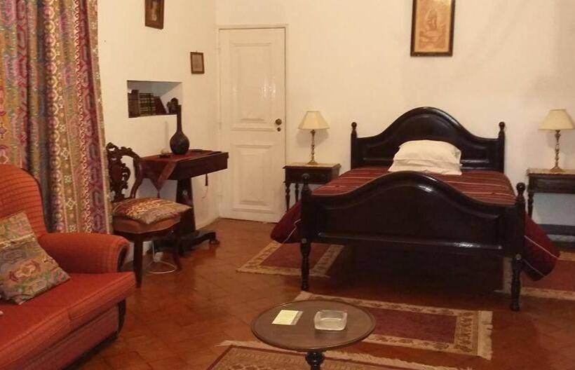 اتاق لوکس, Solar Das Avencas